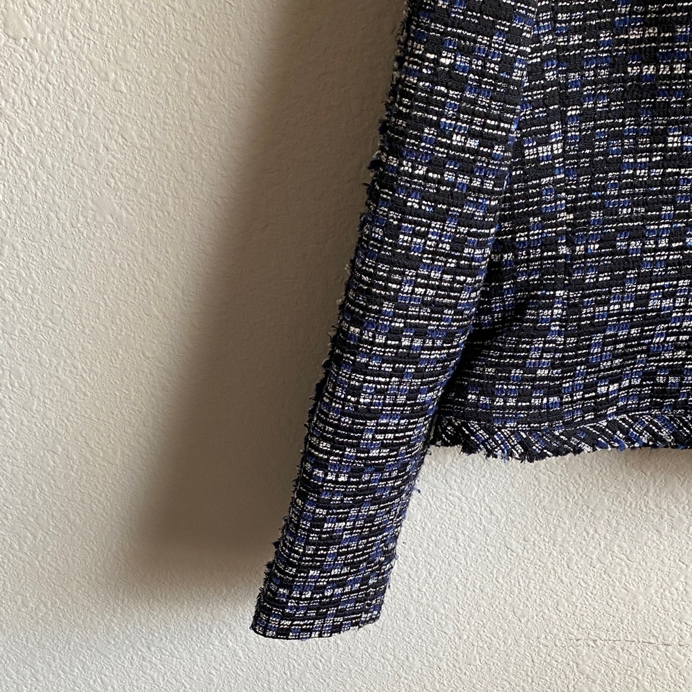 Women’s Banana Republic Black, Navy, and White Tweed Blazer - Picture 9 of 13